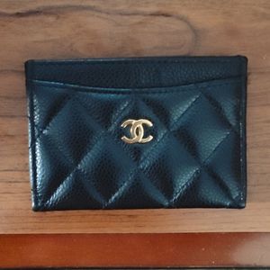 **🍾 NEW YEAR'S SPECIAL 🥂** Cute black Chanel card holder